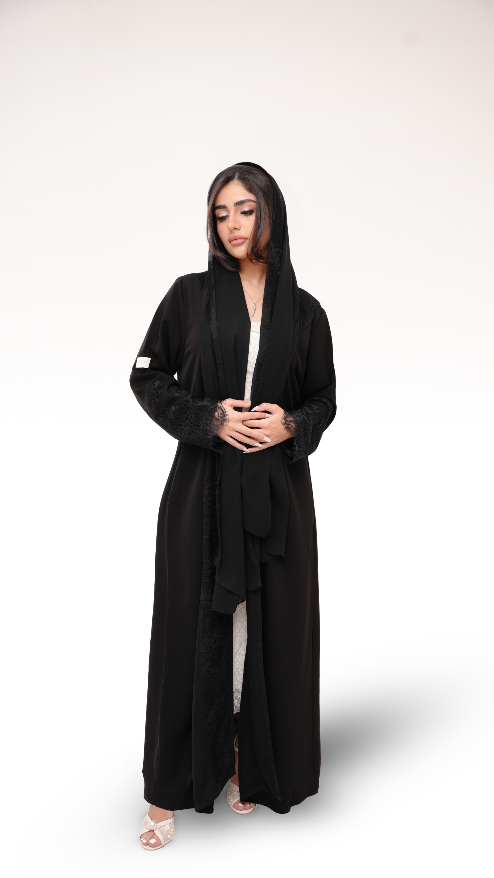 LYRA ABAYA